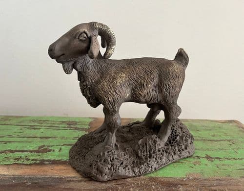 Keramik-Ziegenfigur, handgemacht auf Lanzarote
